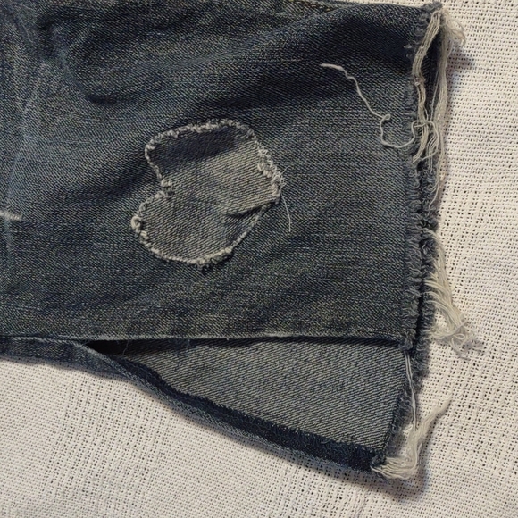 Distressed Denim Shorts Girl's size 8 - Picture 2 of 9
